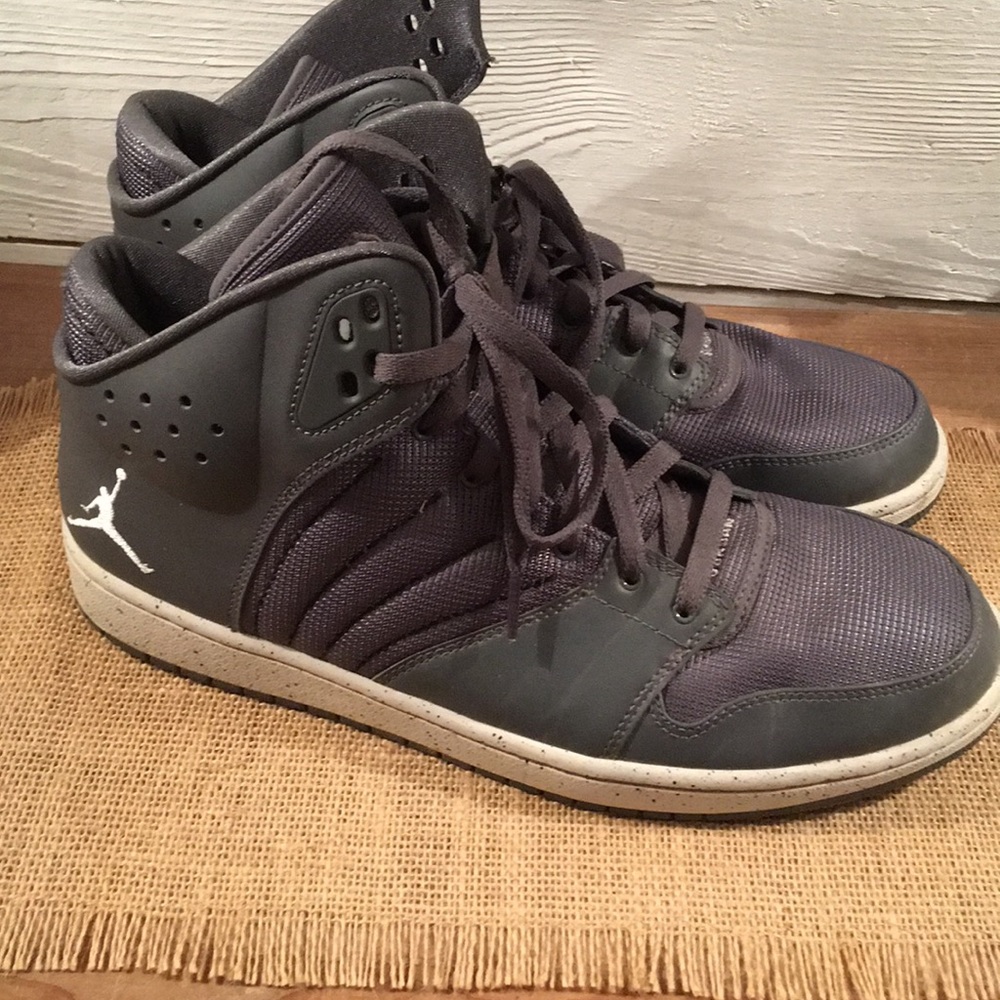 Men’s Nike Air Jordan 1 Flight 4 Prem Gray Size 12